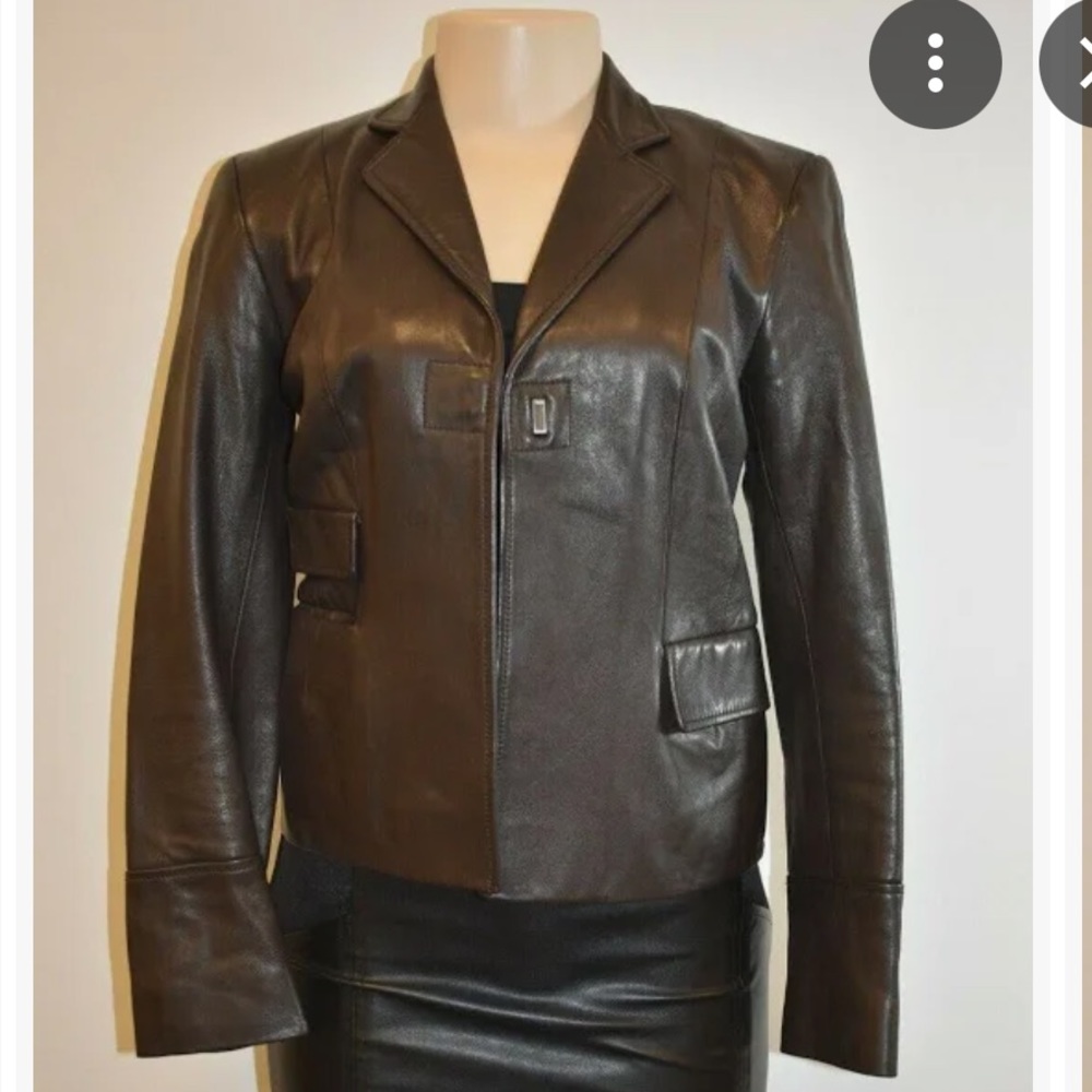 DKNY women’s brown genuine leather clasp front jacket, size 8